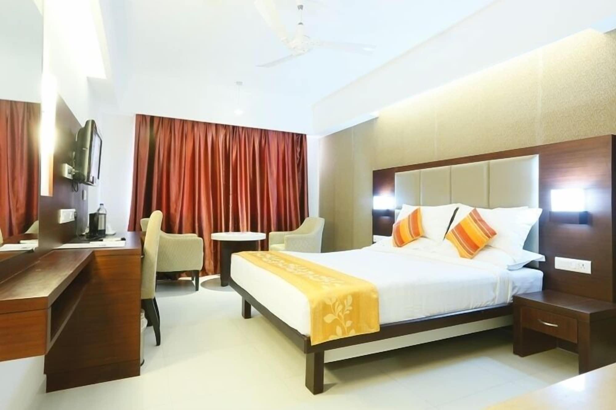 Hotel Moonlit Regency Thodupuzha Exterior photo