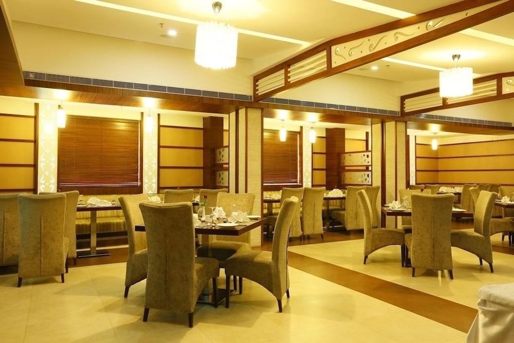 Hotel Moonlit Regency Thodupuzha Exterior photo