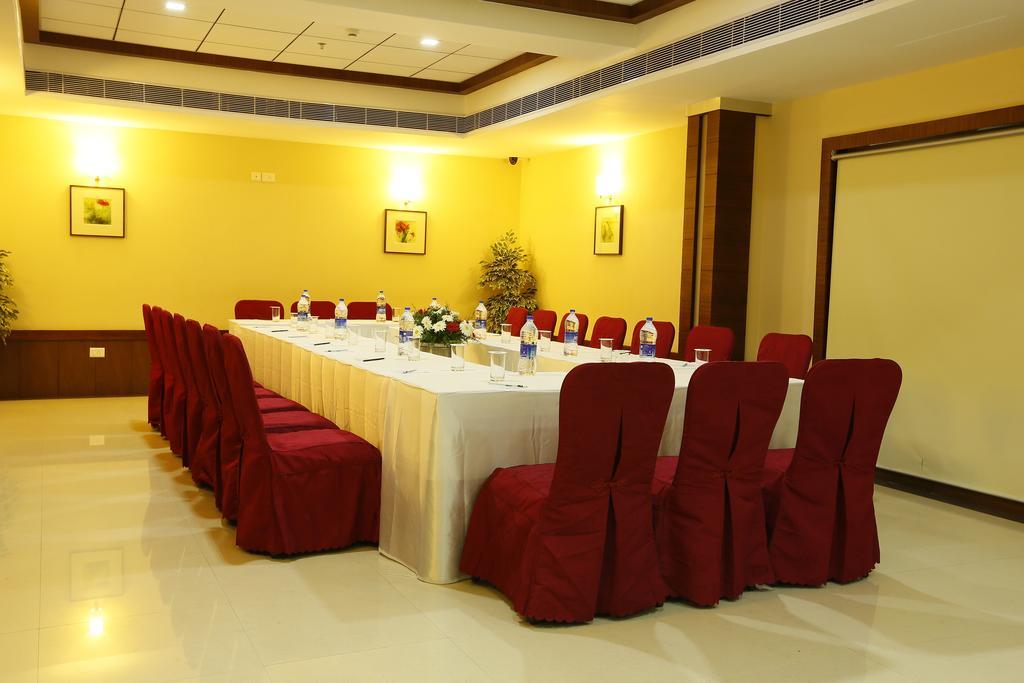 Hotel Moonlit Regency Thodupuzha Exterior photo