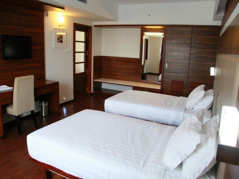 Hotel Moonlit Regency Thodupuzha Exterior photo